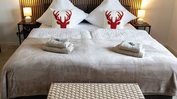 4 Schlafzimmer, Bügeleisen/Bügelbrett, kostenloses WLAN, Bettwäsche