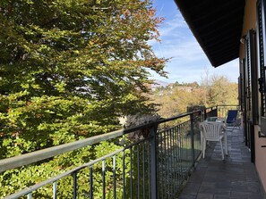 Property grounds - Esther 2 apartment with balcony in Luino (Luino)
