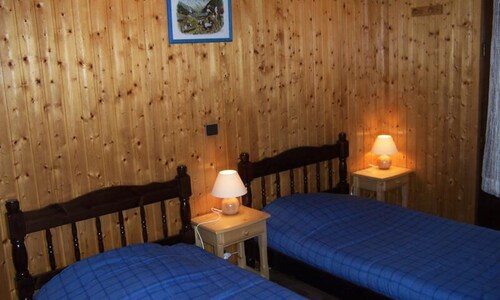 3 Rooms for 6 People