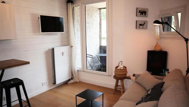 Living area - Apartment in Boussolenc With Ski Access (Les Orres)