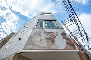 Exterior detail - JR LINE Neko and Mado (Toshima City)