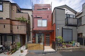 Exterior - Kiki`s Delivery Service | Within walking distance of Ikebukuro | A Tokyo home immersed in Studio Ghibli fairy tales (Toshima City)
