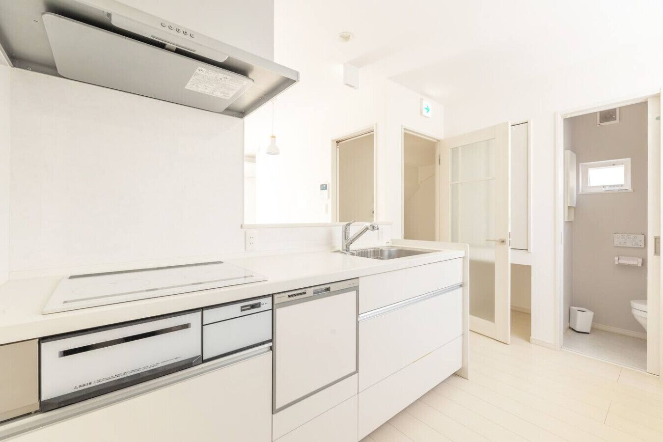 Fridge, microwave, dishwasher, highchair