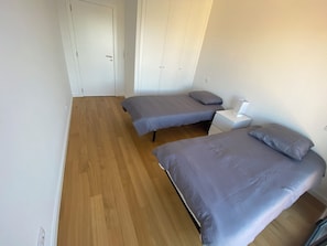 2 bedrooms, iron/ironing board, travel crib, free WiFi - Faro • Lux Terrasse - Private Jacuzzi, 50 m² terrace, rooftop pool (Faro)