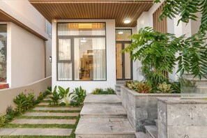 숙박 시설 정면