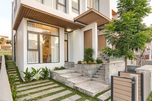 숙박 시설 정면