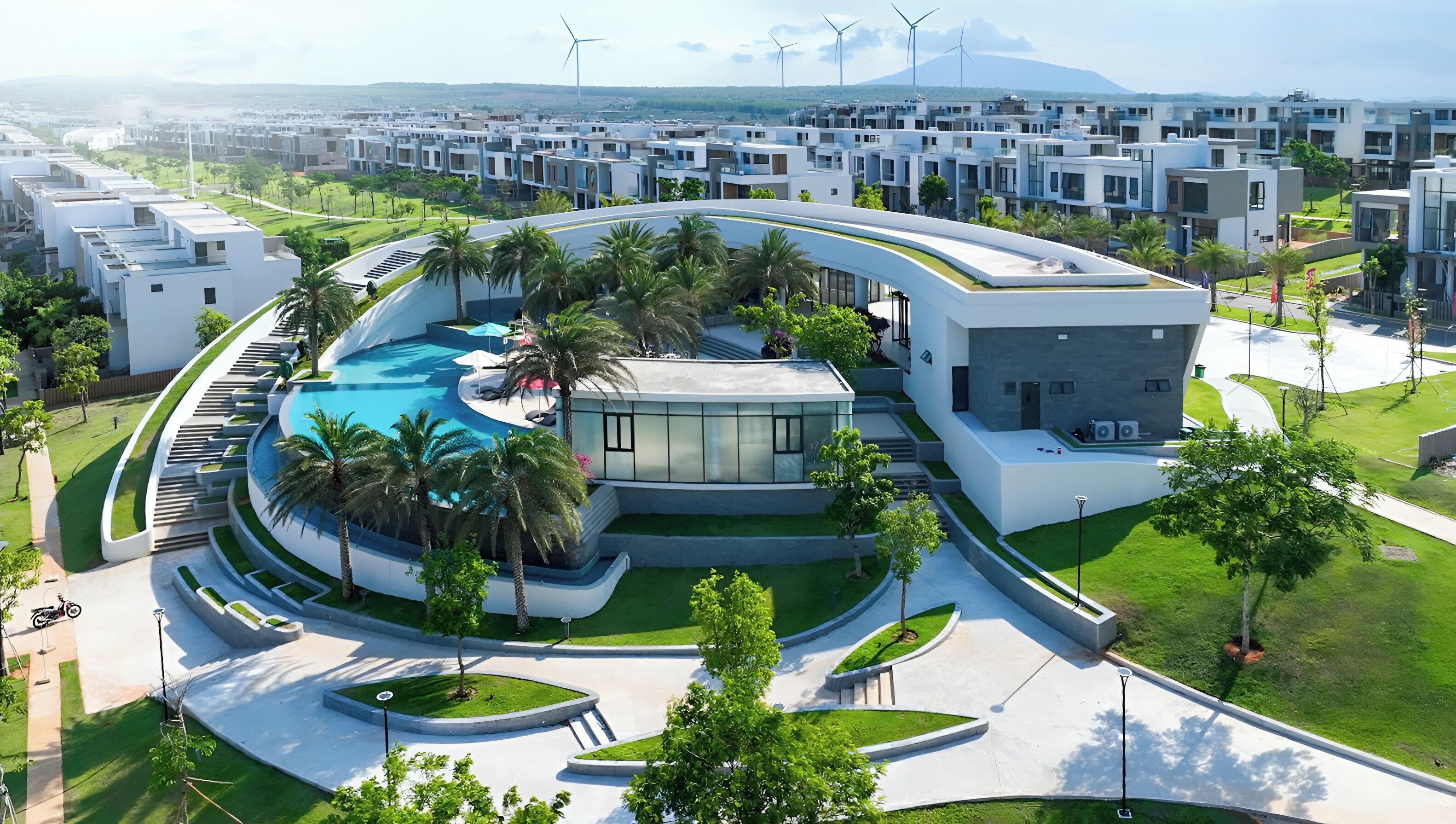 4 piscinas al aire libre