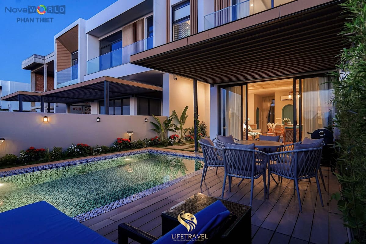 Deluxe Villa, 3 Bedrooms, Pool View | Desk, laptop workspace, free WiFi, bed sheets