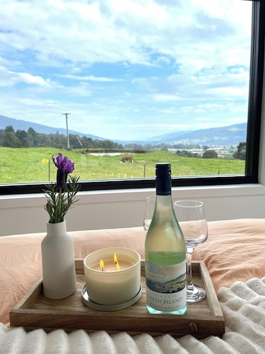 NEW: Luxury Cabin with Scenic Views & Farm Charm