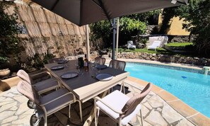 Outdoor pool - Charming House With Swimming Pool, air Conditioning, Wifi, a Stone's Throw From the Port and Beaches (Saint-Mandrier-sur-Mer)