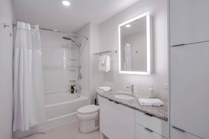 Shower, hair dryer, towels - CozySuites Sky Central 24 (Cincinnati)