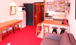 Interior - 208 Les Tavaillons Studio for 4 People (Les Orres)