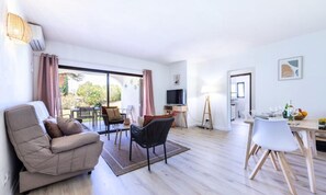 Living area - Apartments for 4 People (Albufeira)