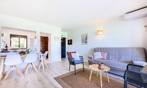 Living area - Apartments for 4 People (Albufeira)