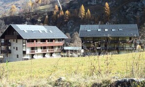 Exterior - Studio + 2 Cabins for 4 People, 2-star, West-facing (Valloire)