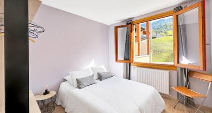 Hoc01 - Apartment for 6 People Near the ski bus