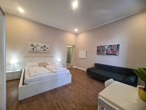 Basic Apartment | Interior