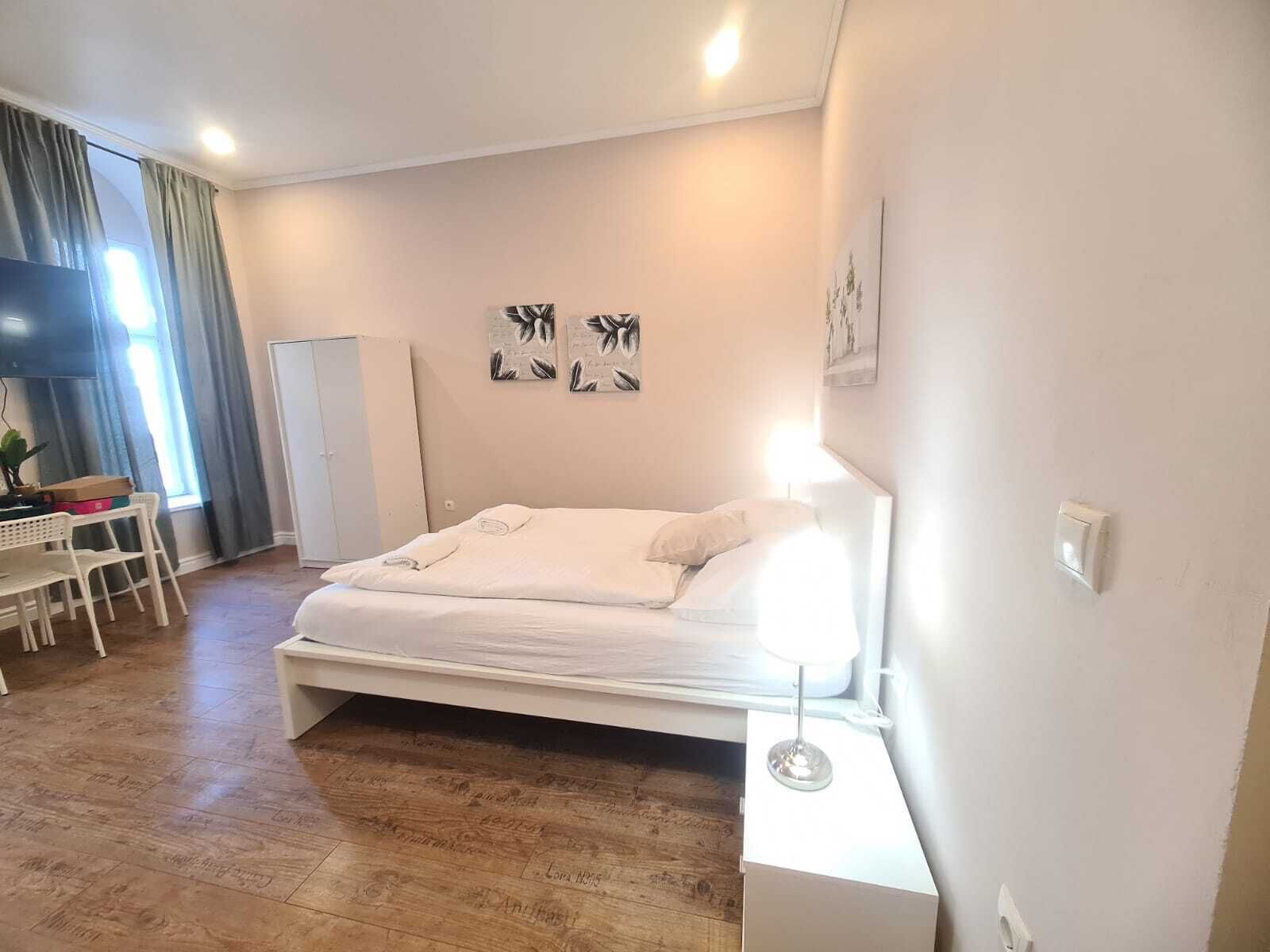 基础公寓 | 熨斗/熨板、免费 WiFi