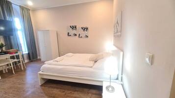 Perushuoneisto | Silitysrauta/-lauta, ilmainen Wi-Fi