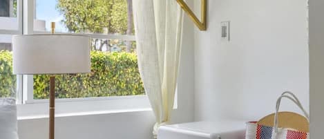 Basic Double Room | Interior