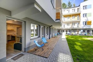 المنشأة من الخارج