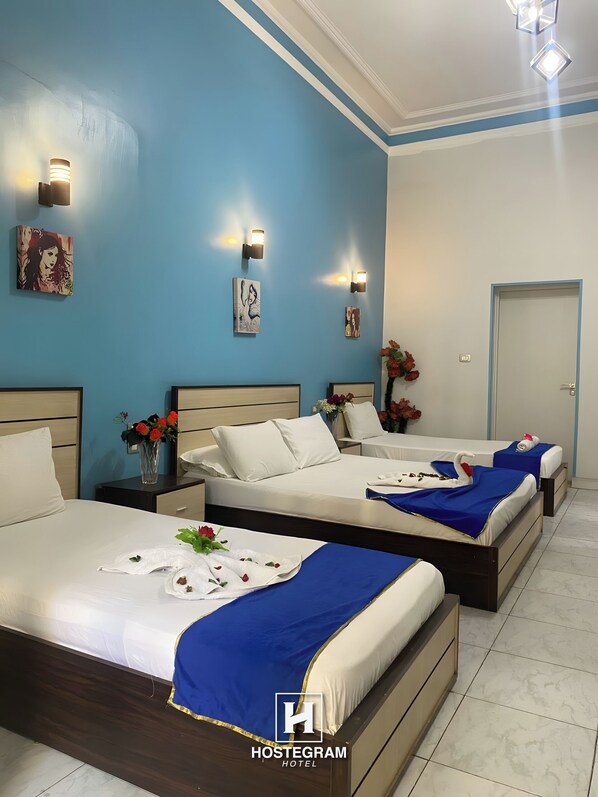 خزنة داخل الغرفة وواي فاي مجانًا