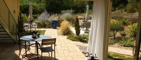 Petit déjeuner continental compris tous les jours