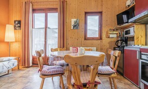Microwave, dishwasher, cookware/dishes/utensils - Beautiful Apartment With Mountain Views (Aussois)