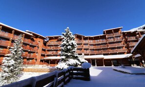 Exterior - Apartment in Meribel With Ski-in Access (Les Allues)