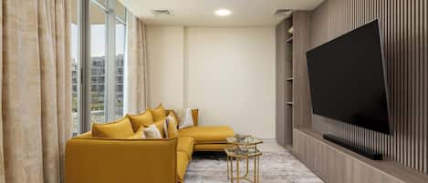 Deluxe Apartment, 3 Bedrooms | Living area