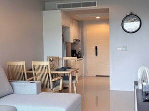 Appartamento, 2 camere da letto, balcone | Soggiorno