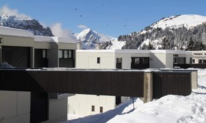 Property grounds - Fully Renovated Studio With Cabin Resort Center Balcony (Araches-la-Frasse)
