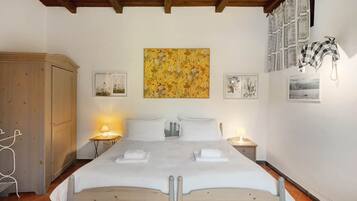 Tende oscuranti, ferro/asse da stiro, Wi-Fi gratuito