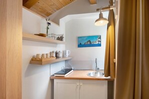 APPARTAMENTO CASTAGNA | Private kitchenette - BARONE ANTONIO NEGRI FARMHOUSE (Fisciano)