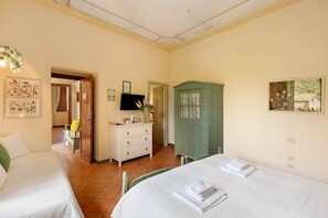 CAMERA CIP - BARONE ANTONIO NEGRI FARMHOUSE (Fisciano)