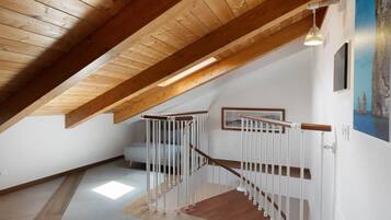 APPARTAMENTO CASTAGNA | Blackout drapes, iron/ironing board, free WiFi