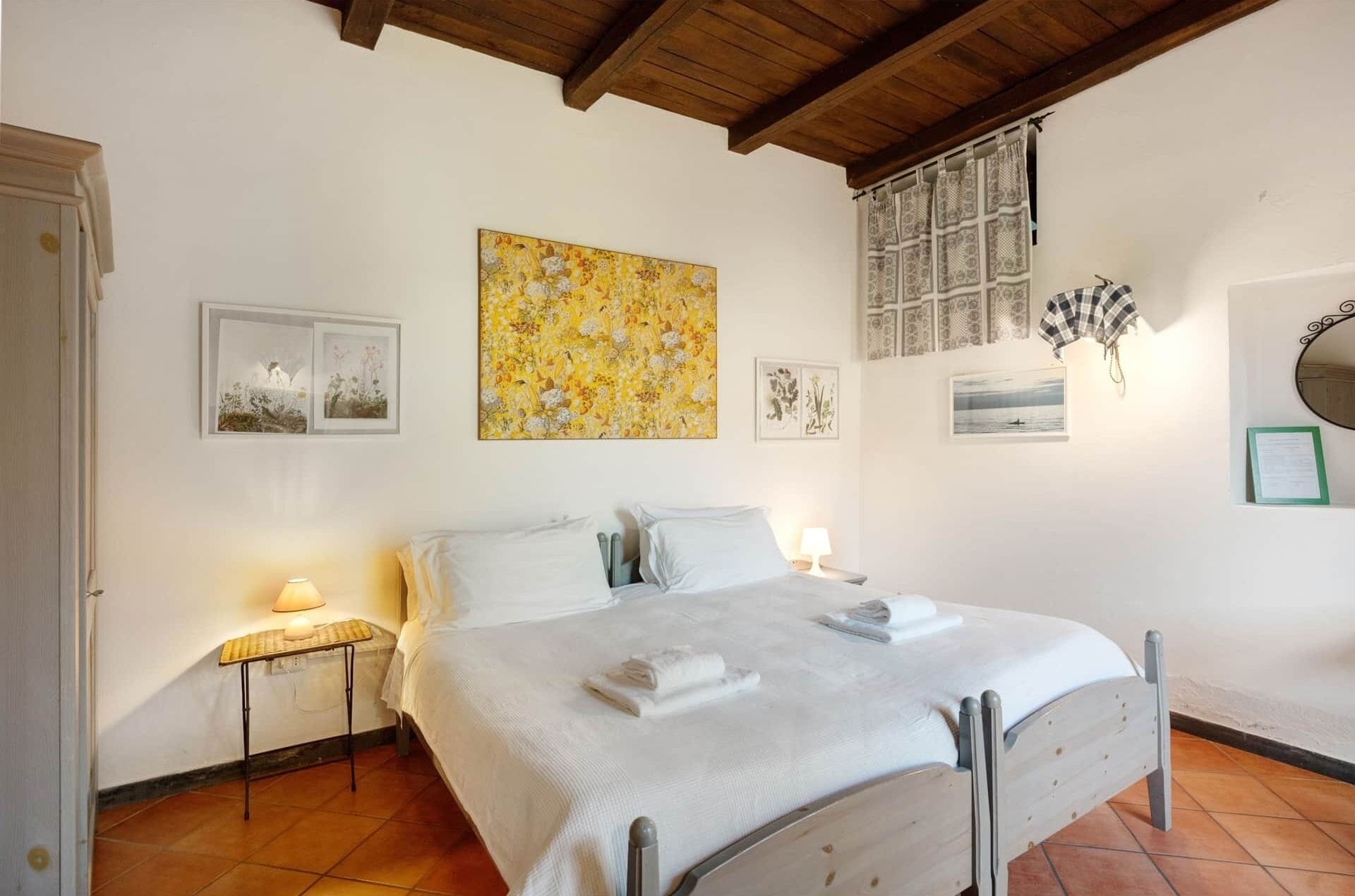 Verdunkelungsvorhänge, Bügeleisen/Bügelbrett, kostenloses WLAN