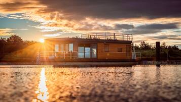 Mobile Home | Bahagian luar