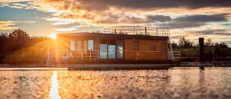 Mobile Home | Exterior