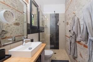 تجهيزات دش، مجففات شعر، مناشف