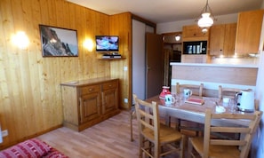 Dining - Apartment in Mont Bisanne Ski-in/ski-out (Hauteluce)