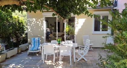 Villa in Saint Mandrier Near the Port