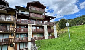 Exterior - 3-room Apartment at the Foot of the Slopes, Sleeps 6 to 8 (Les Belleville)