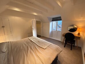 2 bedrooms, iron/ironing board, travel crib, free WiFi