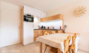 Dining - Apartment in Aussois Near Ski Lifts (Aussois)