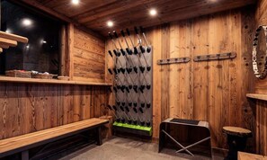 Interior - Chalet With 5 Bedrooms + Cabin, Sleeps 10/12 (Val-d'Isere)