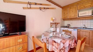 Unclassified image, 3 of 3, button - Apartment in Preyerand Near Ski Slopes (Les Belleville)