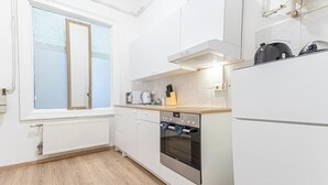 Private kitchen - Family 2BR Stay Near Stadthalle (Vienna)