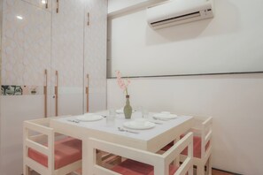 Appartement | Restauration dans la chambre