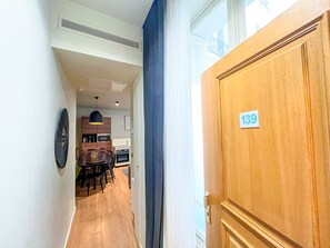 Dining - Urban Flat 139 - Beautiful 3 BDR Flat in Saint-Germain (París)